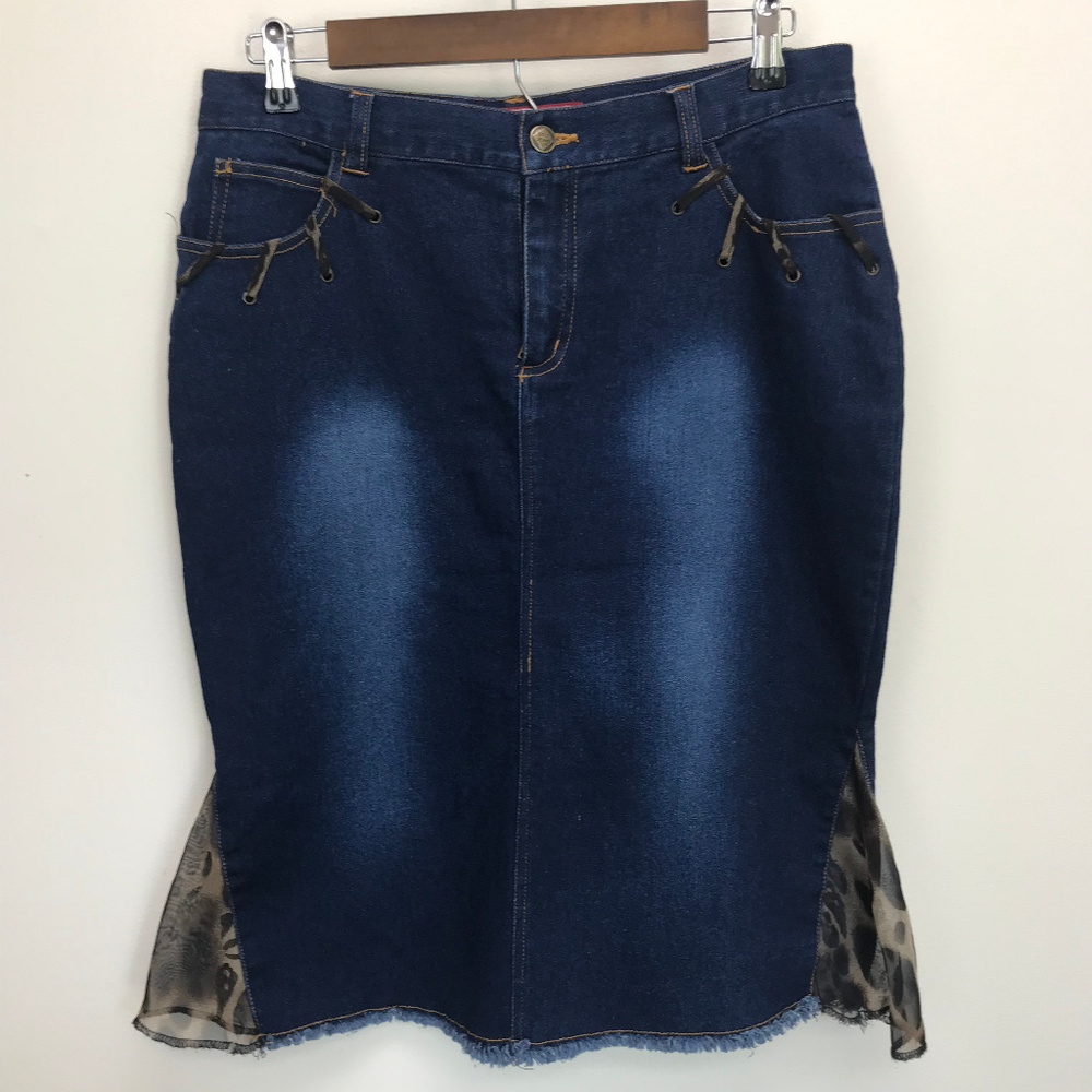 Solo Jean Skirt